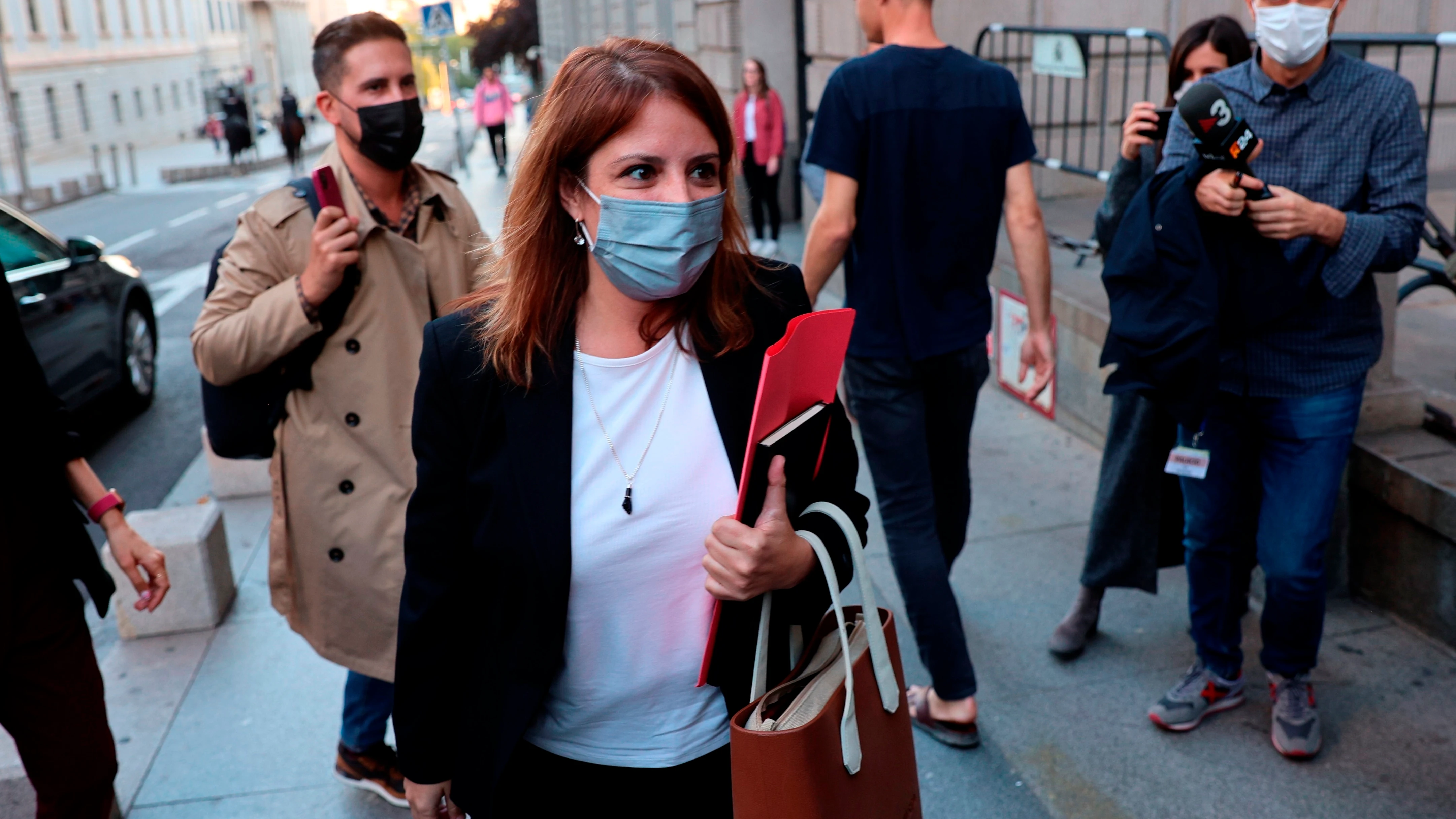 Adriana Lastra a su llegada a la reunión por la reforma laboral Adriana Lastra a su llegada a la reunión por la reforma laboral