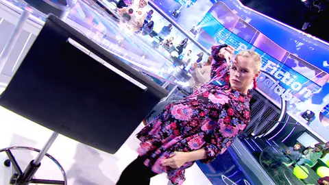 Una embarazadísima Soraya Arnelas sucumbe al baile de ‘Pulp Fiction’ en ‘La Pista’ Una embarazadísima Soraya Arnelas sucumbe al baile de ‘Pulp Fiction’ en ‘La Pista’