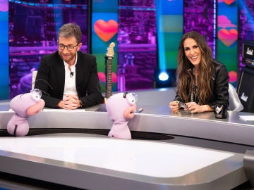 Malú con las hormigas