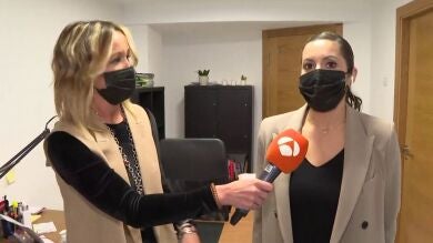 La madre a la que una jueza niega la custodia por vivir en la 