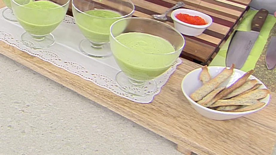Karlos Arguiñano: Cómo elaborar tus propios palitos de pan en 5 minutos Karlos Arguiñano: Cómo elaborar tus propios palitos de pan en 5 minutos