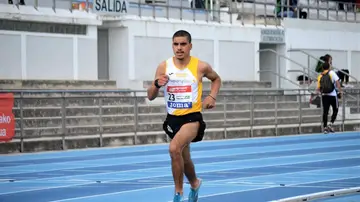 Hamza Bouazzaoui durante una carrera