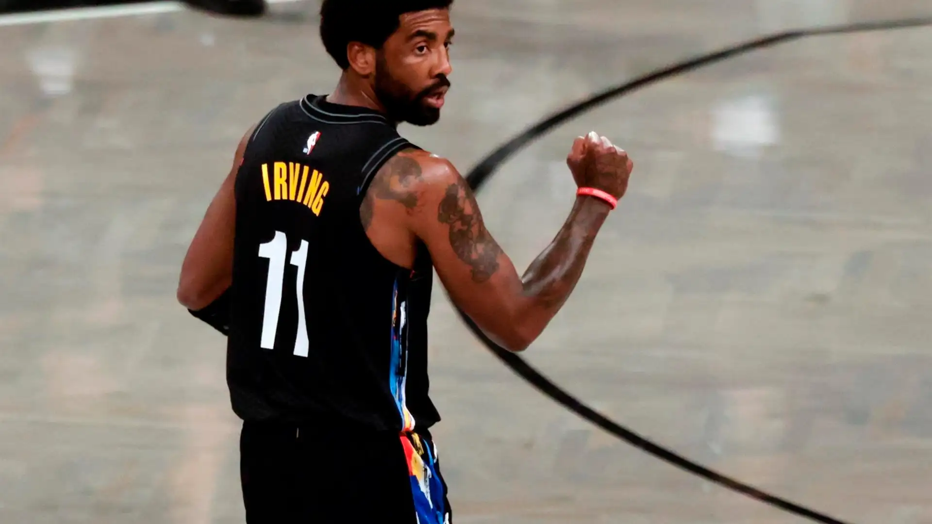 Manifestación en apoyo de Kyrie Irving para que juegue en la NBA sin vacunarse Manifestación en apoyo de Kyrie Irving para que juegue en la NBA sin vacunarse