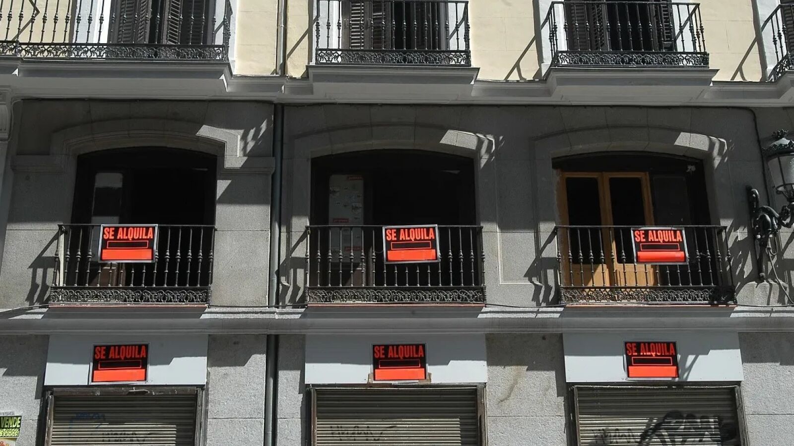 El Gobierno acuerda con ERC y Bildu desbloquear la Ley de Vivienda