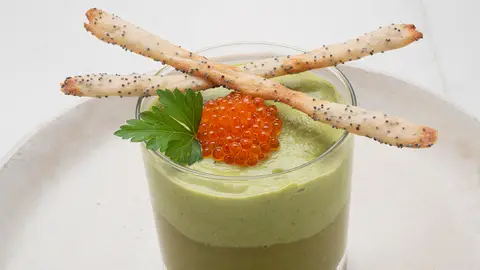 Copa de brócoli con palitos de pan, de Arguiñano: "Sencilla, fácil y sabrosa" Copa de brócoli con palitos de pan, de Arguiñano: "Sencilla, fácil y sabrosa"