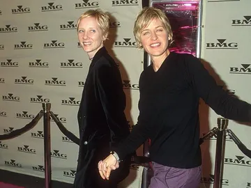 Anne Heche y Ellen DeGeneres Anne Heche y Ellen DeGeneres