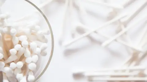 Bastoncillos para las orejas Bastoncillos para las orejas