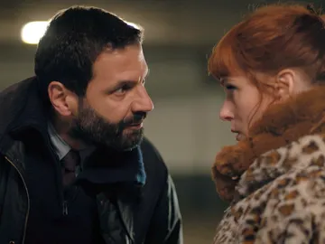 Adam, furioso con Morgane: “Alojó a una sospechosa en su casa y orquestó un intercambio de rehenes sin avisarme” Adam, furioso con Morgane: “Alojó a una sospechosa en su casa y orquestó un intercambio de rehenes sin avisarme”