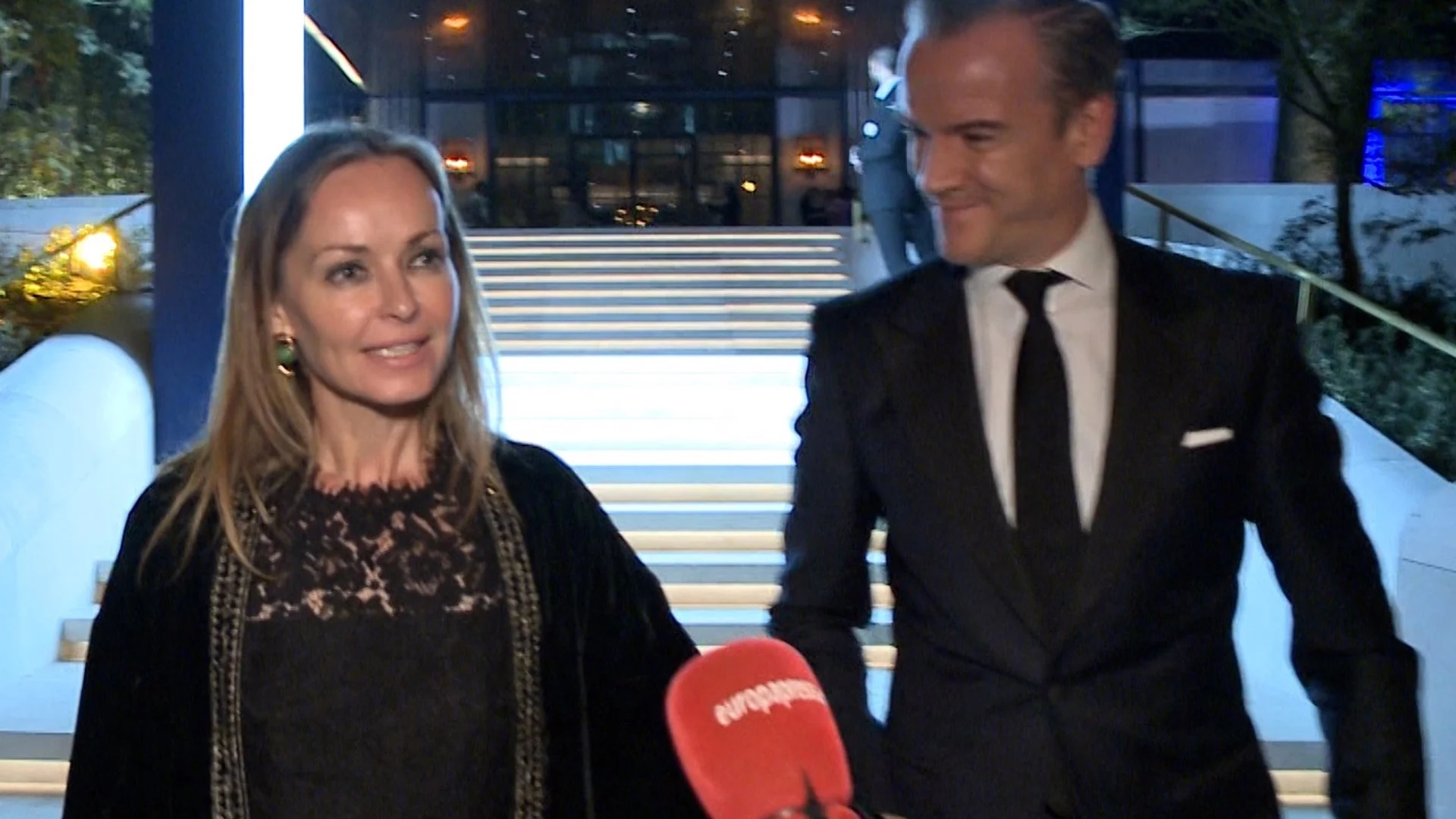 Sharon Corr y su acompañante haron Corr y su acompañante
