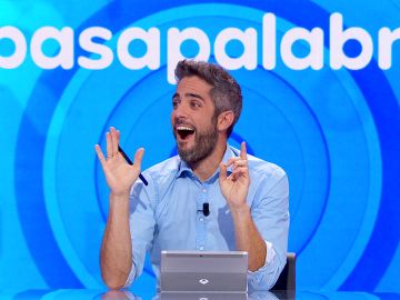 Roberto Leal, a punto de expulsar a Cristina Alcázar por hacer trampas en ‘Pasapalabra’ 
