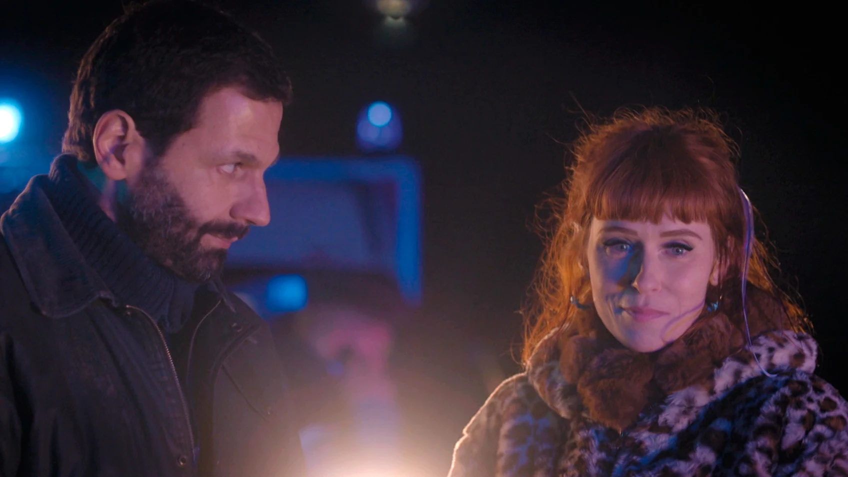 Morgane y Adam comienzan a entenderse ante un caso de amor enfermizo Morgane y Adam comienzan a entenderse ante un caso de amor enfermizo