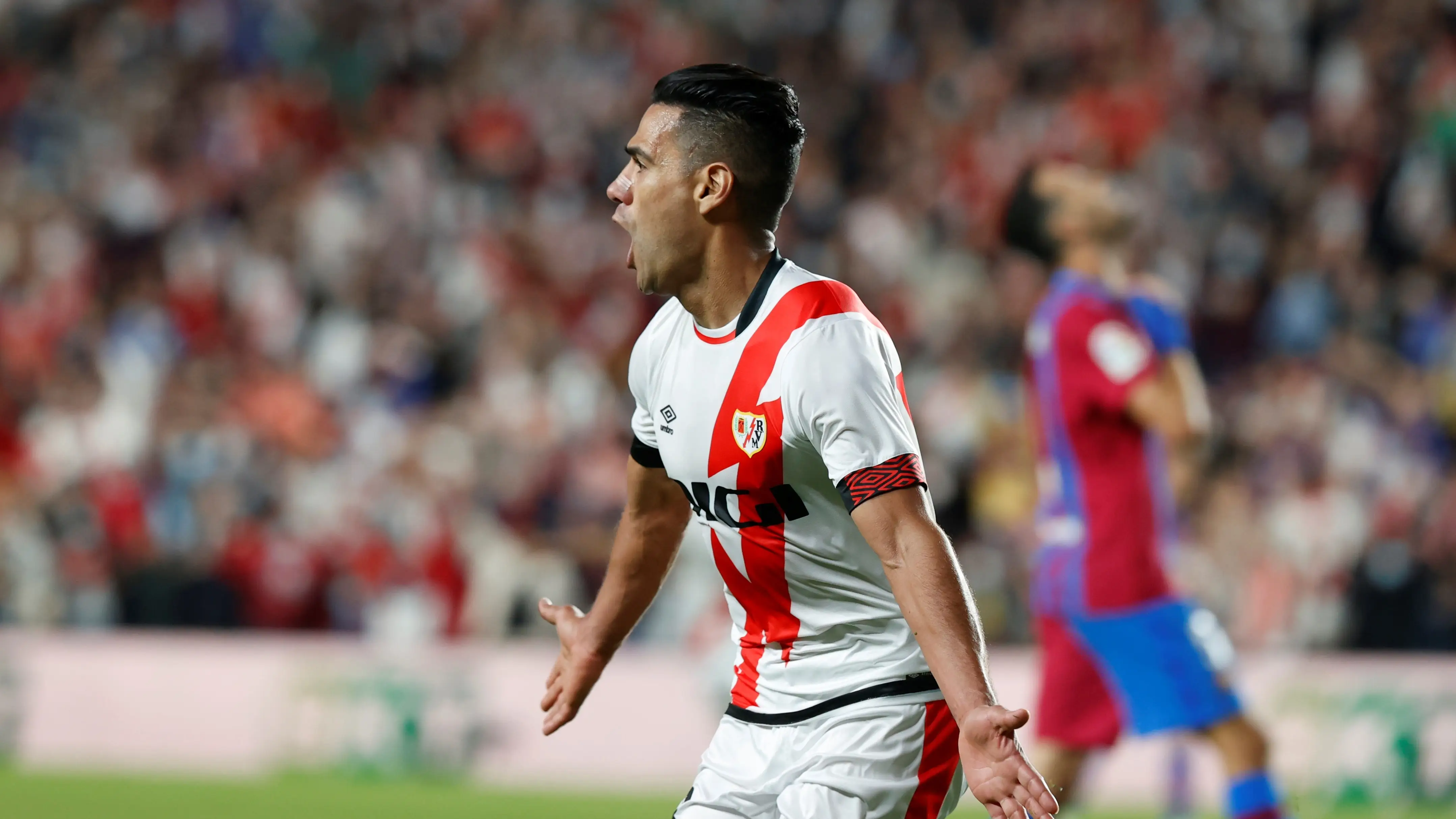 Radamel Falcao celebra su gol ante el Barcelona Radamel Falcao celebra su gol ante el Barcelona