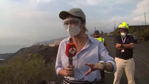 Espejo Público entra en la zona de exclusión del volcán. Espejo Público entra en la zona de exclusión del volcán.