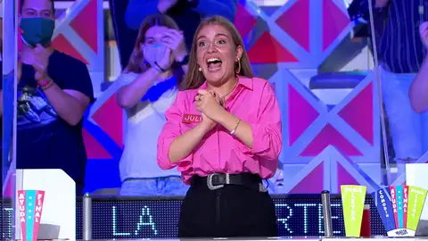 ¡Un bote idóneo! Julia se deshace de emoción con un panel hecho a su medida Mejores momentos | 28 de octubre
