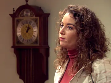 Sonia descubre el verdadero motivo por el que Medina es incapaz de enamorarse Sonia descubre el verdadero motivo por el que Medina es incapaz de enamorarse