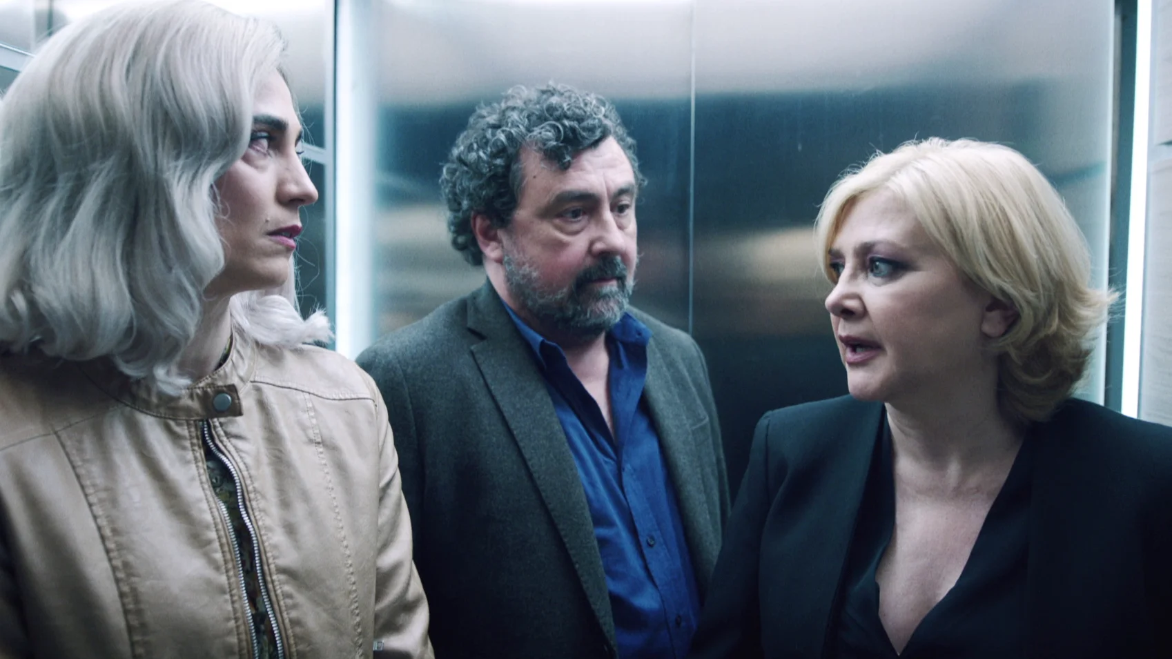 Paco, Dolores y Mar&iacute;a, encerrados en el ascensor: &iquest;resolver&aacute;n su tr&iacute;o amoroso? 