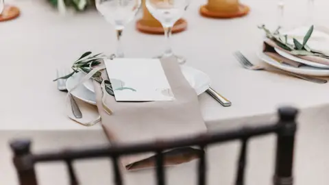 Mesa invitados Mesa invitados