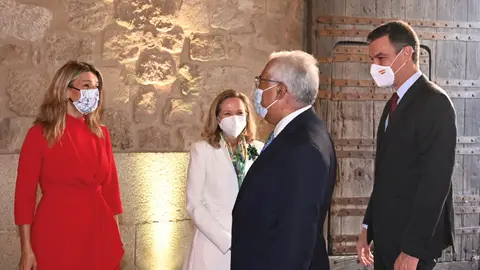 Pedro Sánchez, Nadia Calviño y Yolanda Díaz reciben a Antonio Costa Pedro Sánchez, Nadia Calviño y Yolanda Díaz reciben a Antonio Costa