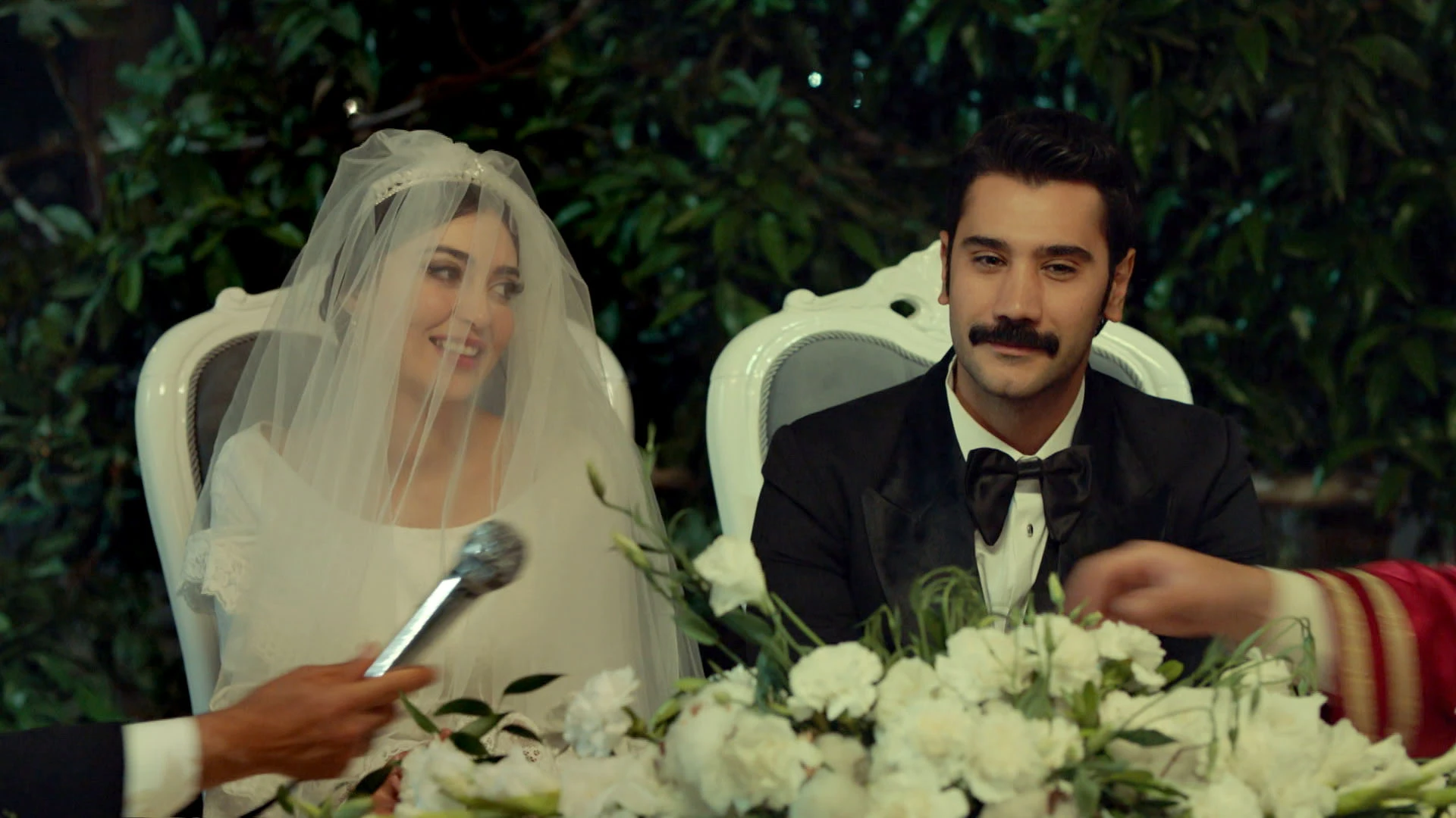 Yilmaz, convencido de que es lo mejor, se casa con Müjgan Yilmaz, convencido de que es lo mejor, se casa con Müjgan