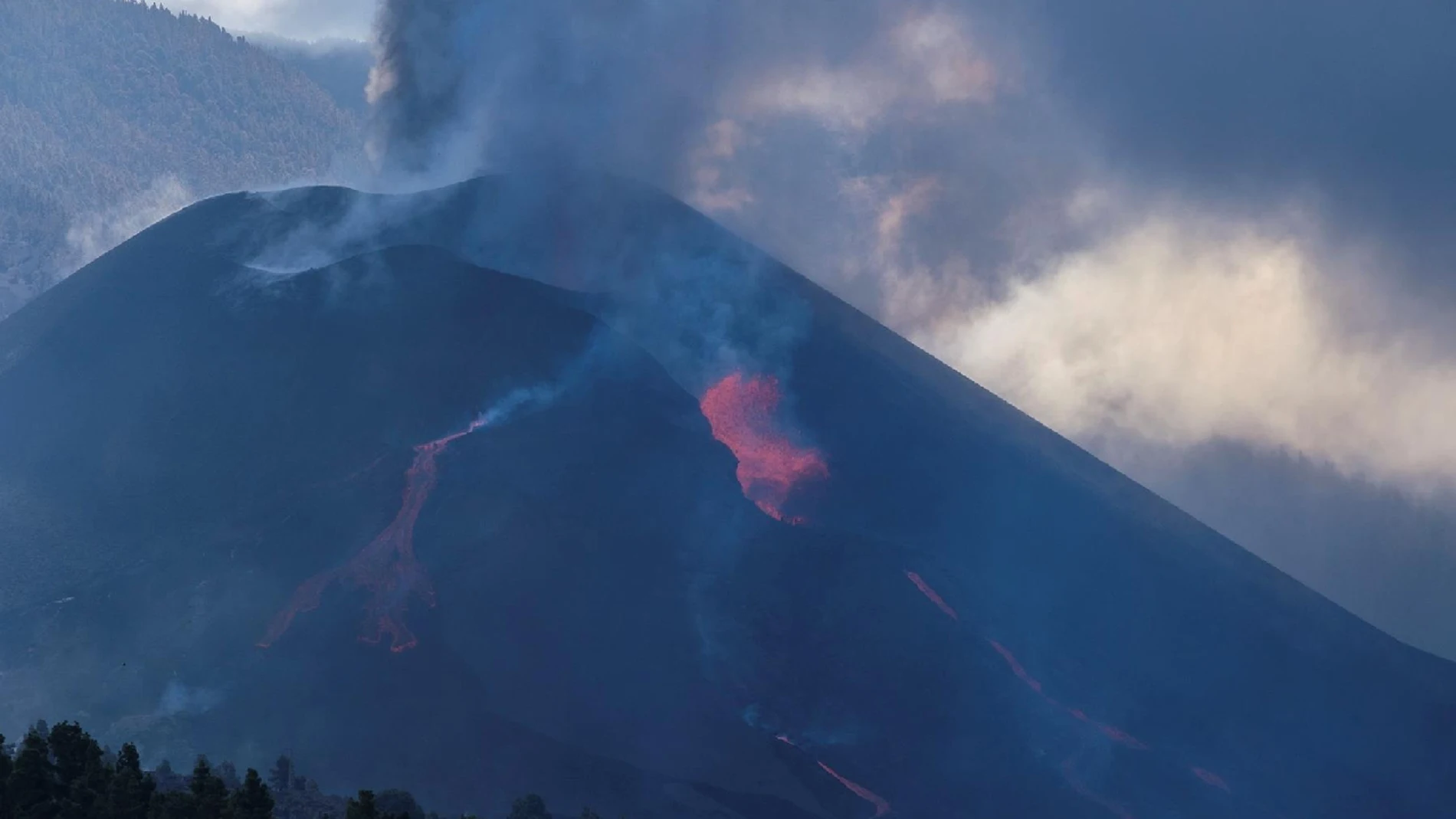 La lava del volcán de La Palma puede llegar a la fajana de nuevo