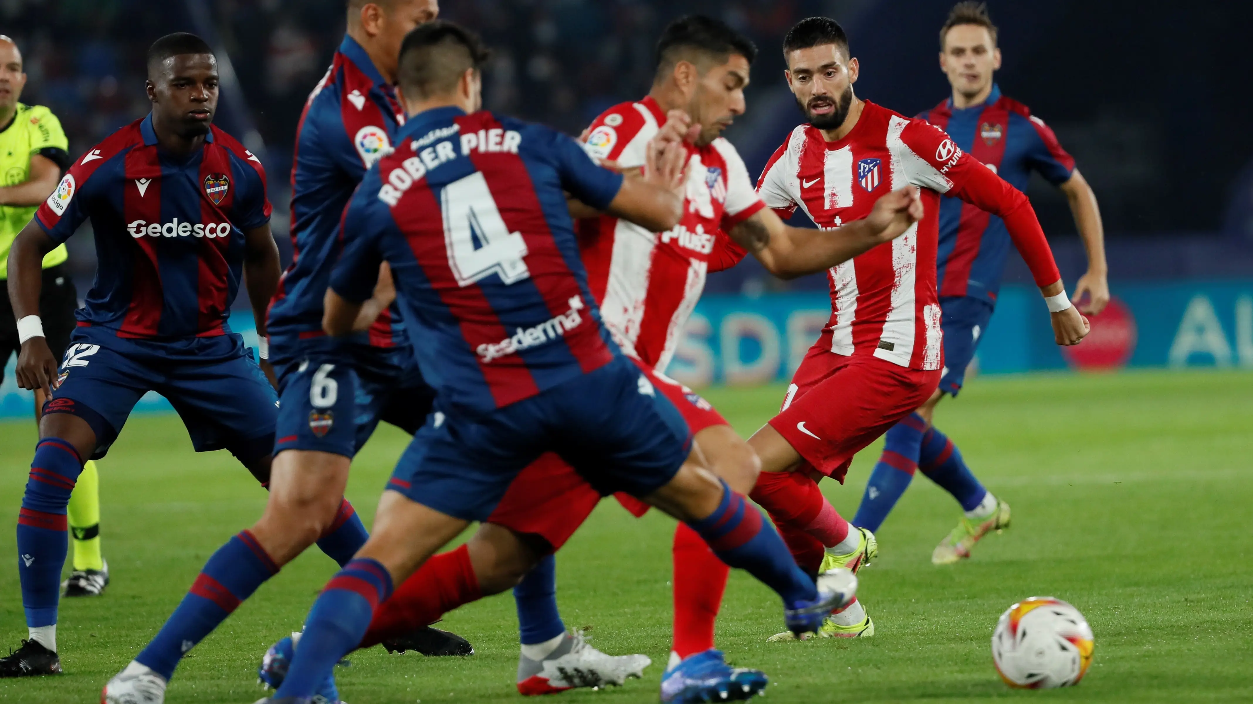El Atlético de Madrid se duerme y termina empatando contra el Levante El Atlético de Madrid se duerme y termina empatando contra el Levante