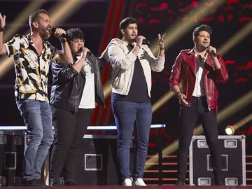 Marc, Pablo, Sofía y Servando cantan 'Mientes' en La Gran Batalla de ‘La Voz’ Marc, Pablo, Sofía y Servando cantan 'Mientes' en La Gran Batalla de ‘La Voz’