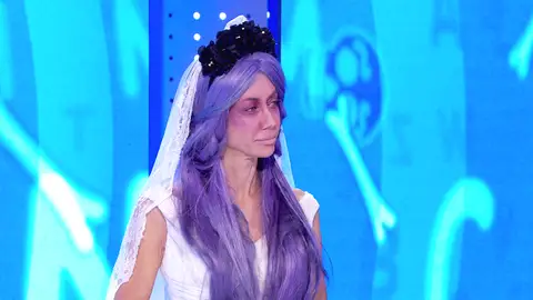 Cristina se convierte en la novia cadáver Cristina se convierte en la novia cadáver