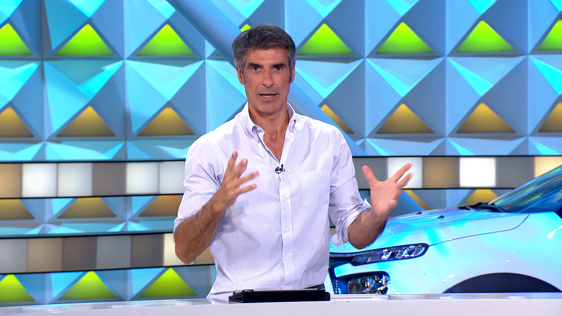 El significado de ‘barbirrucio’ que sorprende a Jorge Fernández: “Yo no sabía que lo era” Mejores momentos | 29 de octubre