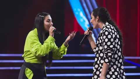 María José Llergo, puro arte cantando '¡Ay, pena, penita, pena!' a dúo con Alba Cortés en 'La Voz' Mejor momento | La Gran Batalla