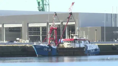 Pesquero británico detenido en Francia Pesquero británico detenido en Francia