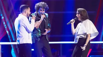 Óscar, Diana y Kiumars canta 'Lovely' en La Gran Batalla de ‘La Voz’ 