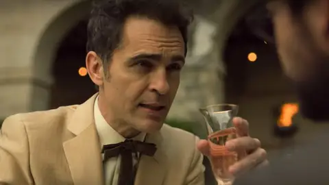 Pedro Alonso en 'La Casa de Papel' Parte 5 Pedro Alonso en 'La Casa de Papel' Parte 5