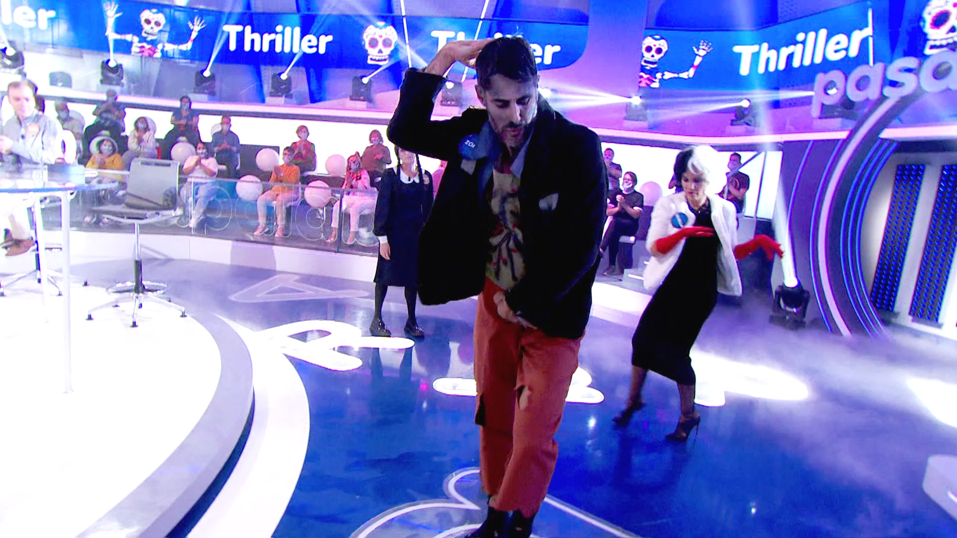 Los villanos de ‘Pasapalabra’ recrean ‘Thriller’ de Michael Jackson en el especial Halloween Los villanos de ‘Pasapalabra’ recrean ‘Thriller’ de Michael Jackson en el especial Halloween