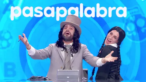 “Esta letra le pega mucho a Bertín Osborne”: El terrorífico patinazo de Miércoles Adams en ‘Pasapalabra’ “Esta letra le pega mucho a Bertín Osborne”: El terrorífico patinazo de Miércoles Adams en ‘Pasapalabra’