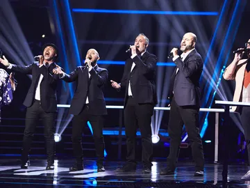 Makiko, Besay y Grupo TNT cantan 'A mi manera' en La Gran Batalla de ‘La Voz’ Makiko, Besay y Grupo TNT cantan 'A mi manera' en La Gran Batalla de ‘La Voz’