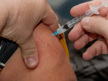 Alemania registra récord de contagios y alerta de la pandemia de los &quot;no vacunados&quot;