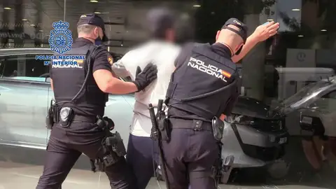 Detienen en Murcia al hombre que secuestró a sus dos sobrinas durante ocho años Detienen en Murcia al hombre que secuestró a sus dos sobrinas durante ocho años