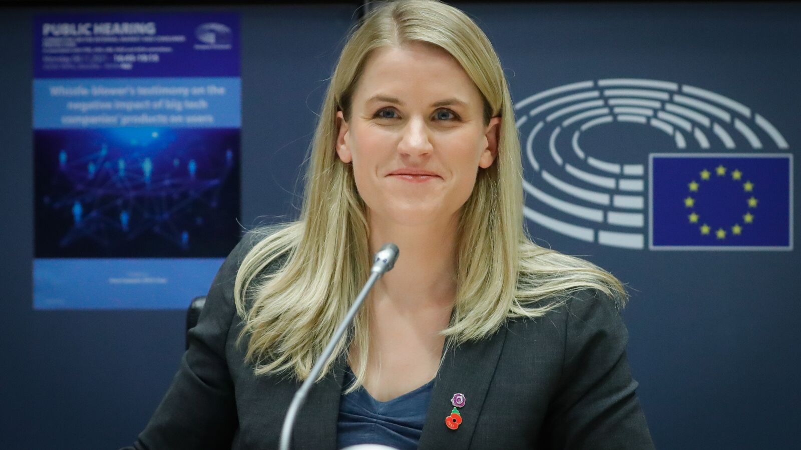 La exempleada de Facebook comparece en el Parlamento Europeo: 