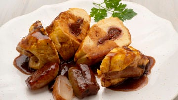 Receta sabrosa de pollo relleno con salsa de Oporto, de Karlos Arguiñano: "Os va a sorprender"