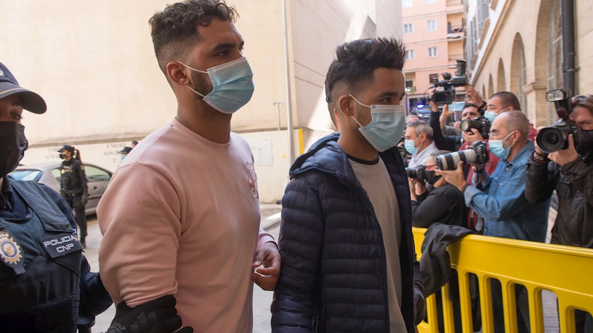 El Fiscal Superior de Baleares ve delito de sedición en la fuga de los inmigrantes marroquíes del aeropuerto de Palma