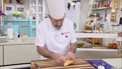 La clave Arguiñano para un perfecto pollo relleno: "Vamos a hacer una cosa distinta" La clave Arguiñano para un perfecto pollo relleno: "Vamos a hacer una cosa distinta"