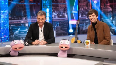 Freddie Higmore supera por los pelos el reto de Trancas y Barrancas en 'El Hormiguero 3.0'