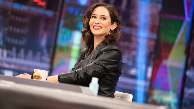 El lado más personal y desconocido de Isabel Díaz Ayuso: "No soy de tener muchas cosas en la nevera, soy más del bar de abajo" El lado más personal y desconocido de Isabel Díaz Ayuso: "No soy de tener muchas cosas en la nevera, soy más del bar de abajo"