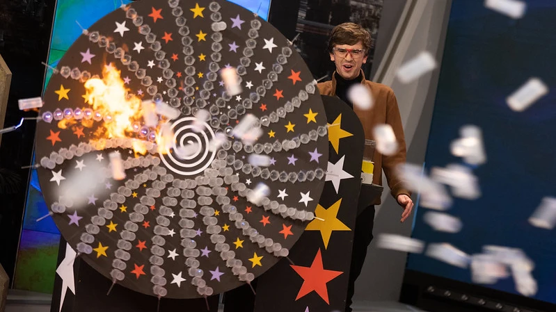 Marron sorprende con la 'Ruleta Tesla', una "metralleta" inofensiva Marron sorprende con la 'Ruleta Tesla', una "metralleta" inofensiva