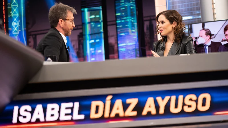"A ese sí que le bloquearía": Isabel Diaz Ayuso confiesa quién es el político al que no tiene entre sus contactos "A ese sí que le bloquearía": Isabel Diaz Ayuso confiesa quién es el político al que no tiene entre sus contactos
