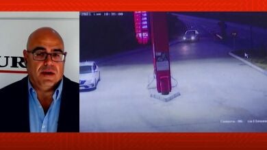 Roba un coche en doble fila con un niño de 6 años dentro en Málaga