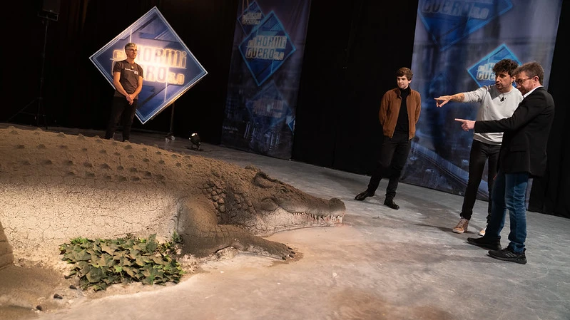 Andoni Bastarrika recrea una aut&eacute;ntica sabana africana &iexcl;con 36 toneladas de arena!