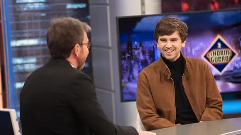 El marrón en el que se metió Freddie Higmore por culpa de unos polvos de talco El marrón en el que se metió Freddie Higmore por culpa de unos polvos de talco