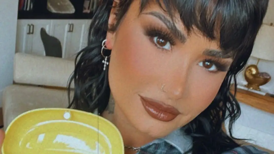 Demi Lovato lanza al mercado 'Demi Wand', su primer juguete sexual
