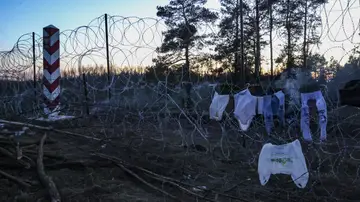 Reino Unido enviará "un pequeño equipo" de soldados a la frontera entre Bielorrusia y Polonia Reino Unido enviará "un pequeño equipo" de soldados a la frontera entre Bielorrusia y Polonia